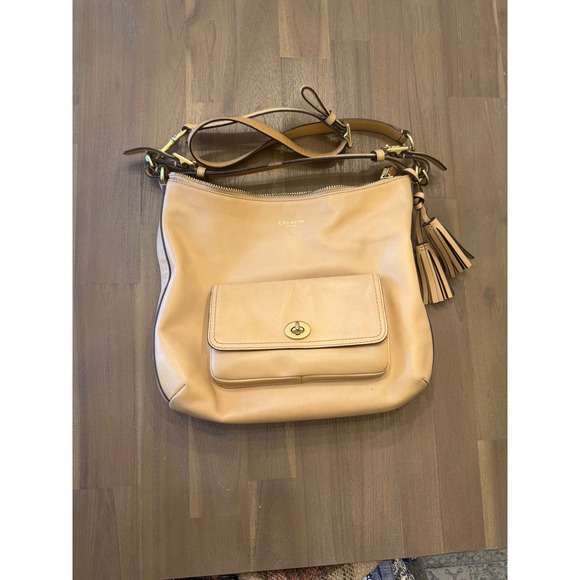 Coach Leather Shoulder Bag Tan Leather Tassel Pocket Hobo Purse